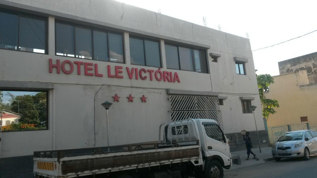 Hotel Le Victoria à Tete Extérieur photo